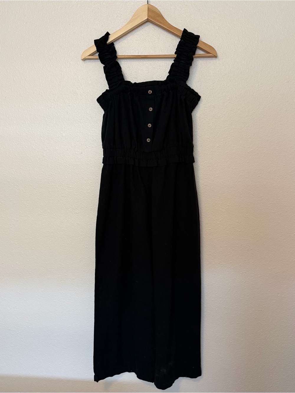Black Ruffled Strap Midi jumpsuit